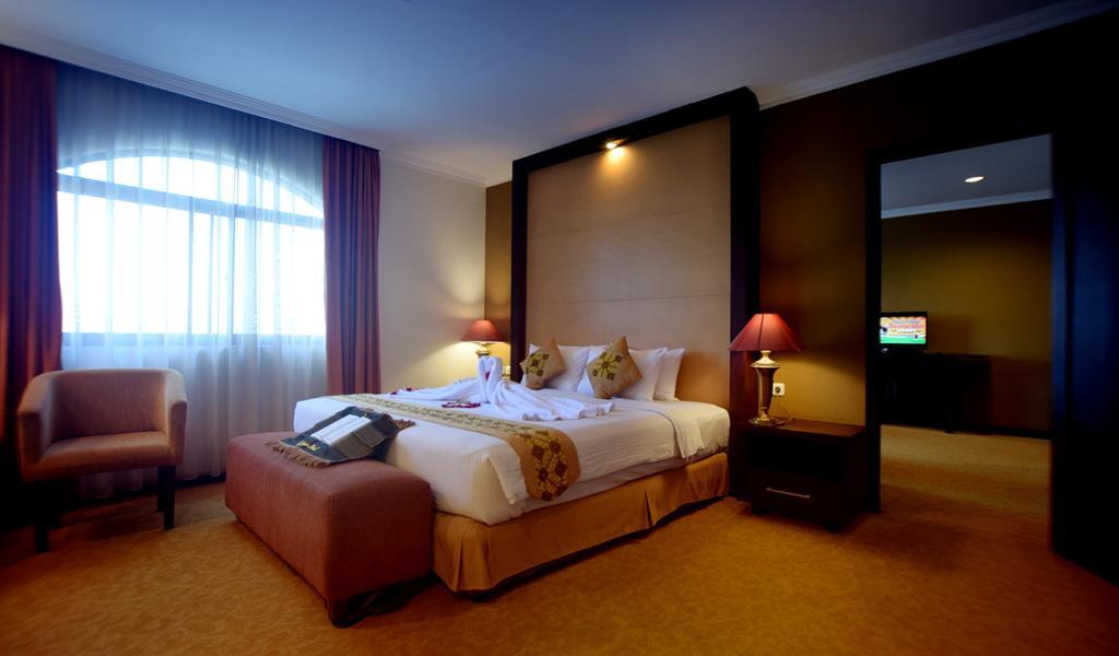 Semesta Heritage Hotel & Convention Semarang Exterior photo