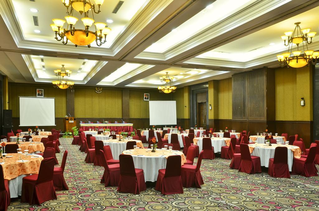 Semesta Heritage Hotel & Convention Semarang Exterior photo