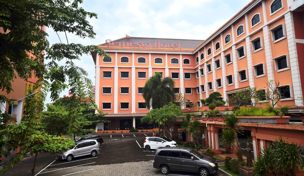 Semesta Heritage Hotel & Convention Semarang Exterior photo