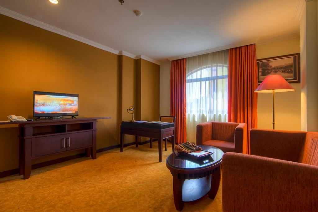 Semesta Heritage Hotel & Convention Semarang Exterior photo