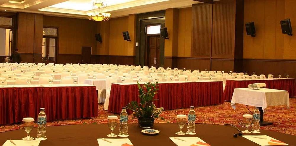 Semesta Heritage Hotel & Convention Semarang Exterior photo