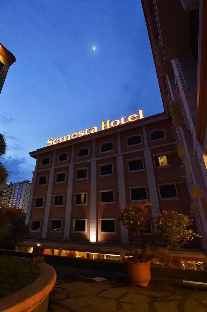 Semesta Heritage Hotel & Convention Semarang Exterior photo