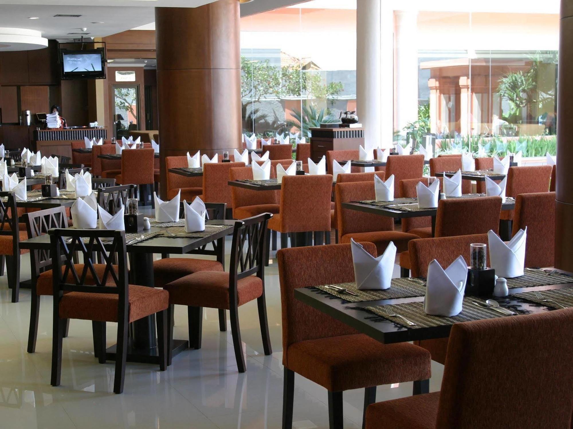 Semesta Heritage Hotel & Convention Semarang Exterior photo
